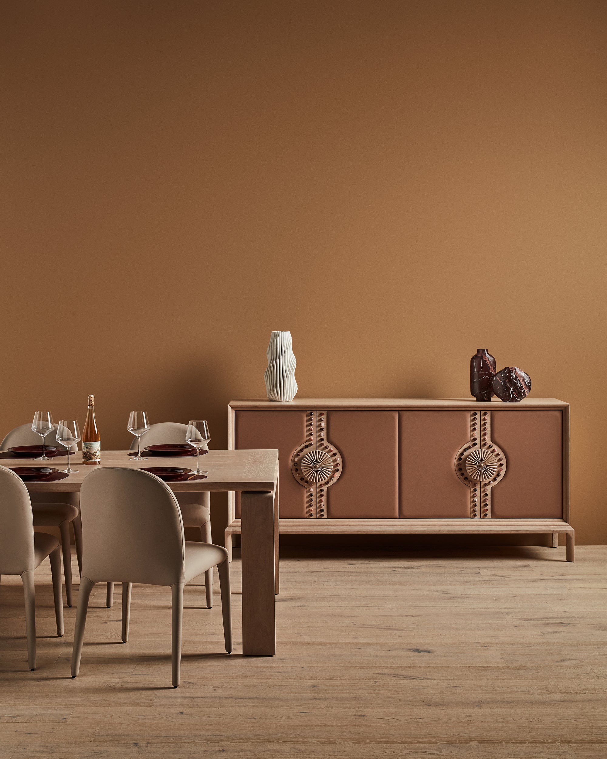 Contour Dining Chair