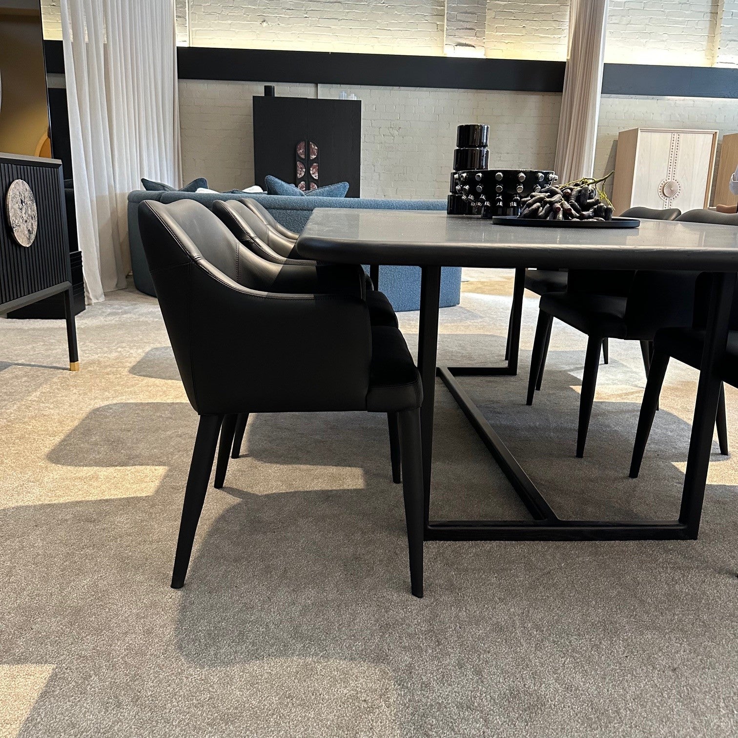 Pearl Dining Table - Zuster Furniture