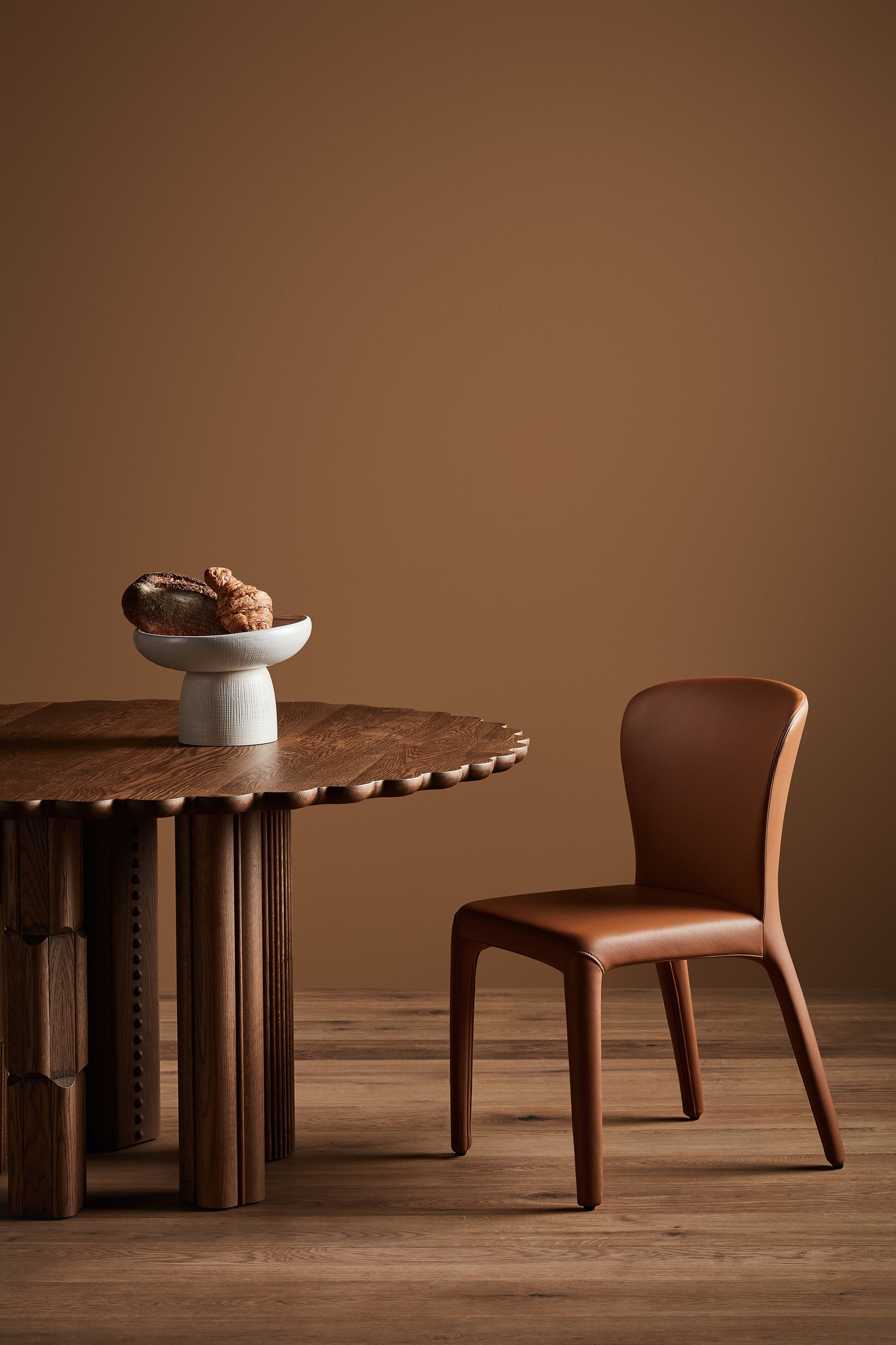 Maxima Round Table (Copy) - Zuster Furniture