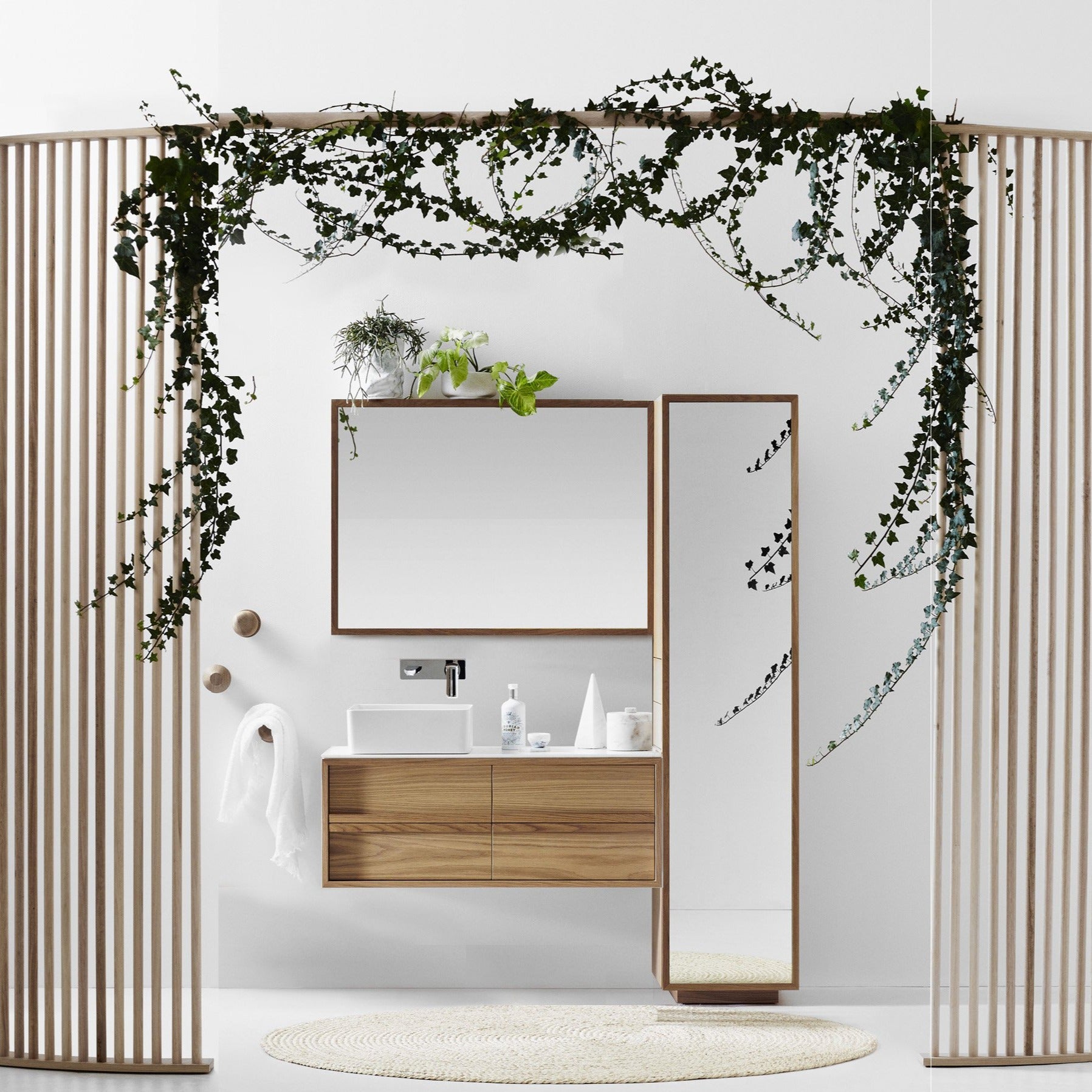 ISSY Z8 Butterfly Rectangle Mirror 1000x930 - Zuster Furniture