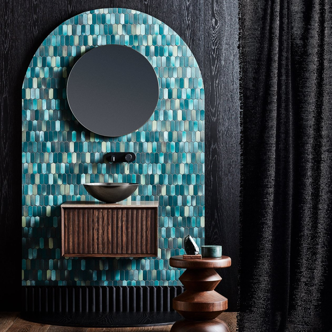 ISSY Halo Mirror with Shaving Cabinet - Zuster Furniture