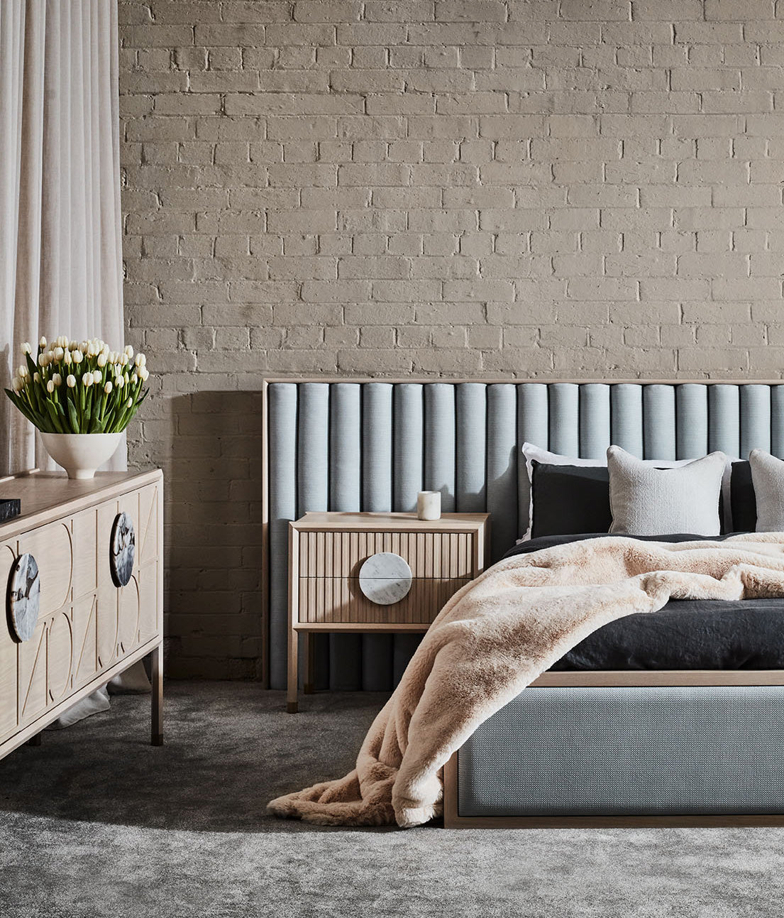 Cloud Scalloped Extended Bed - Zuster Furniture