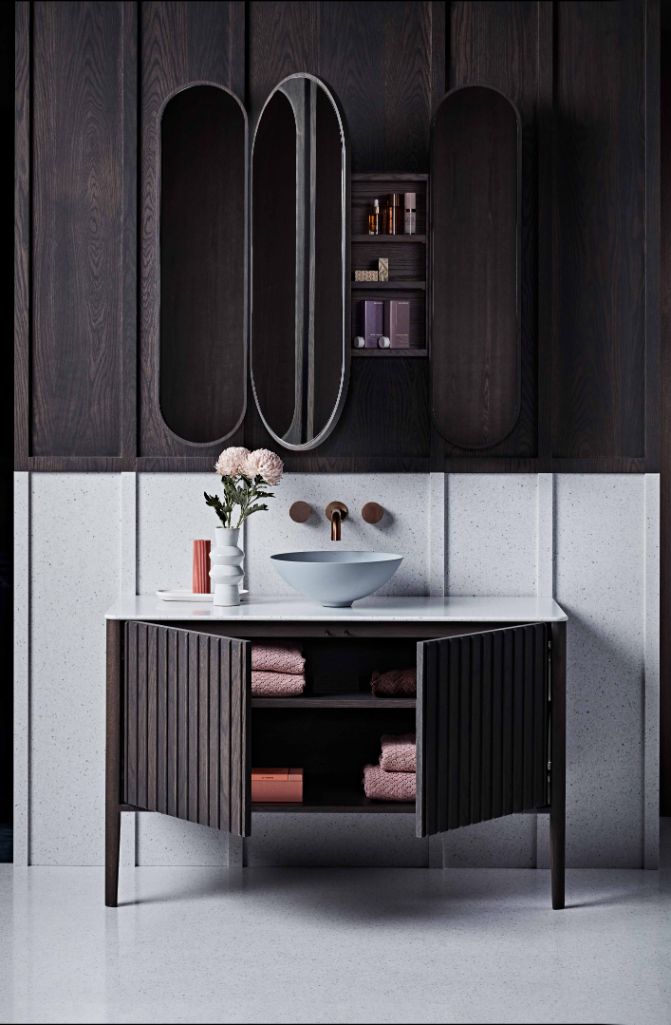 ISSY Cloud I Vanity with Legs and Doors - Zuster Furniture