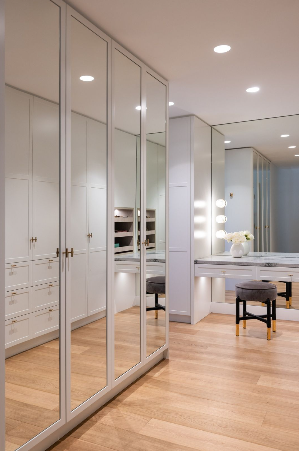 Cloud Dressing Table Stool