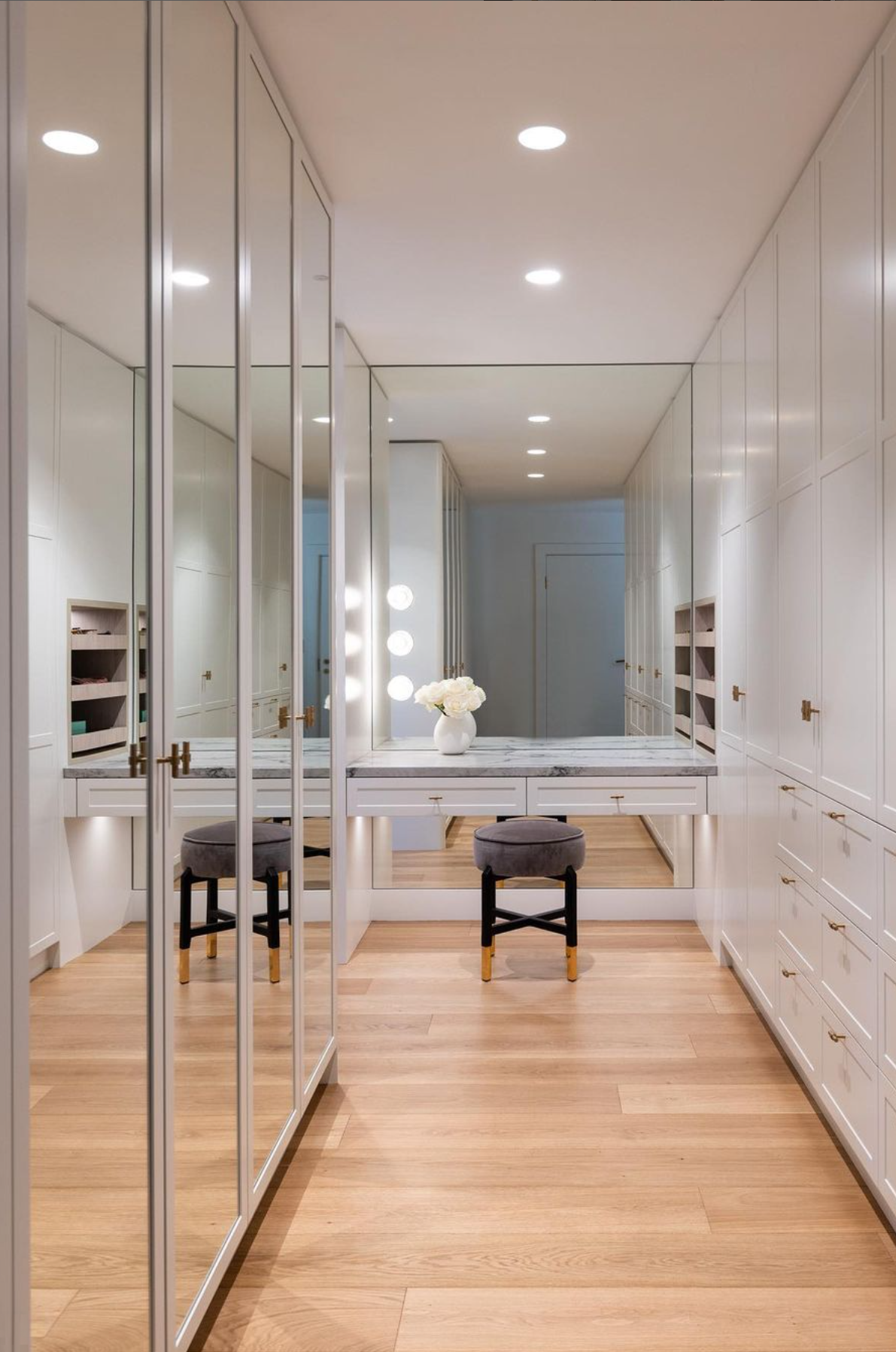 Cloud Dressing Table Stool