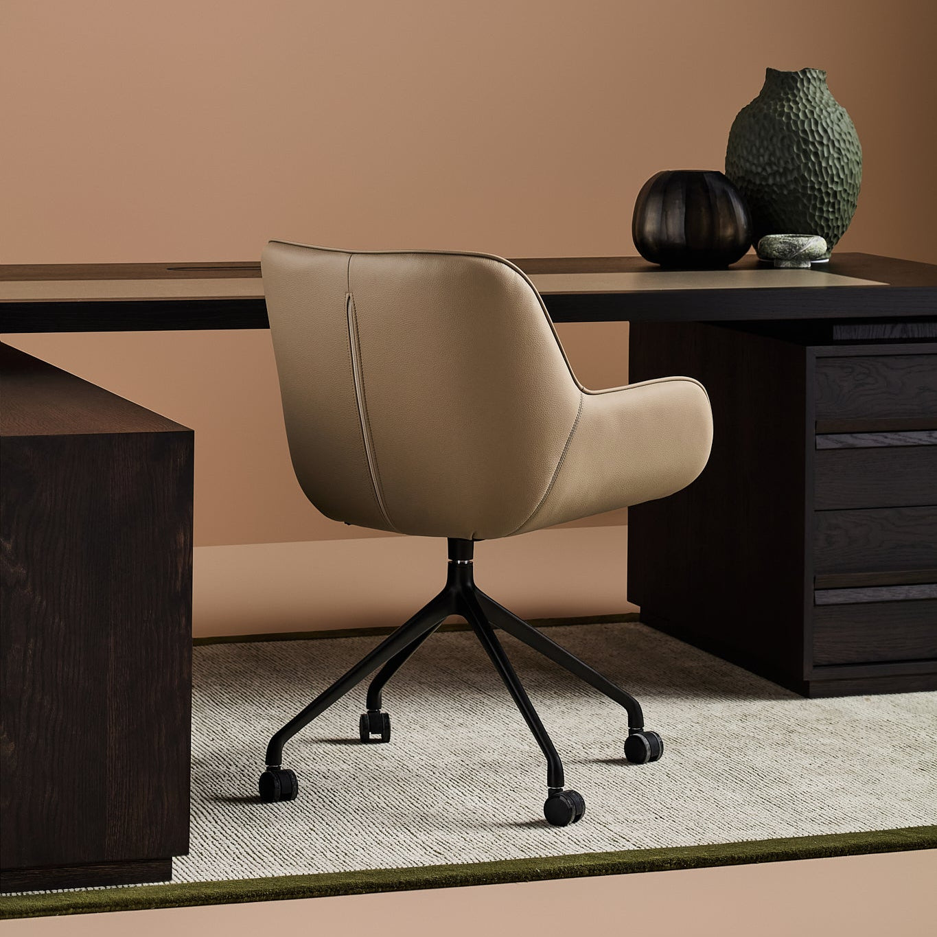 Hero Desk With Return