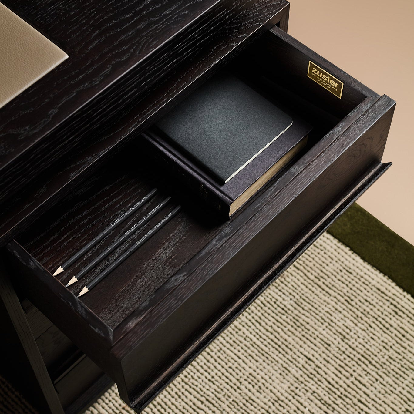 Hero Desk With Return