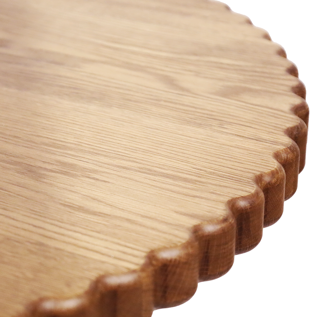 Maxima Ribbon Frill Cafe Table – Zuster Furniture