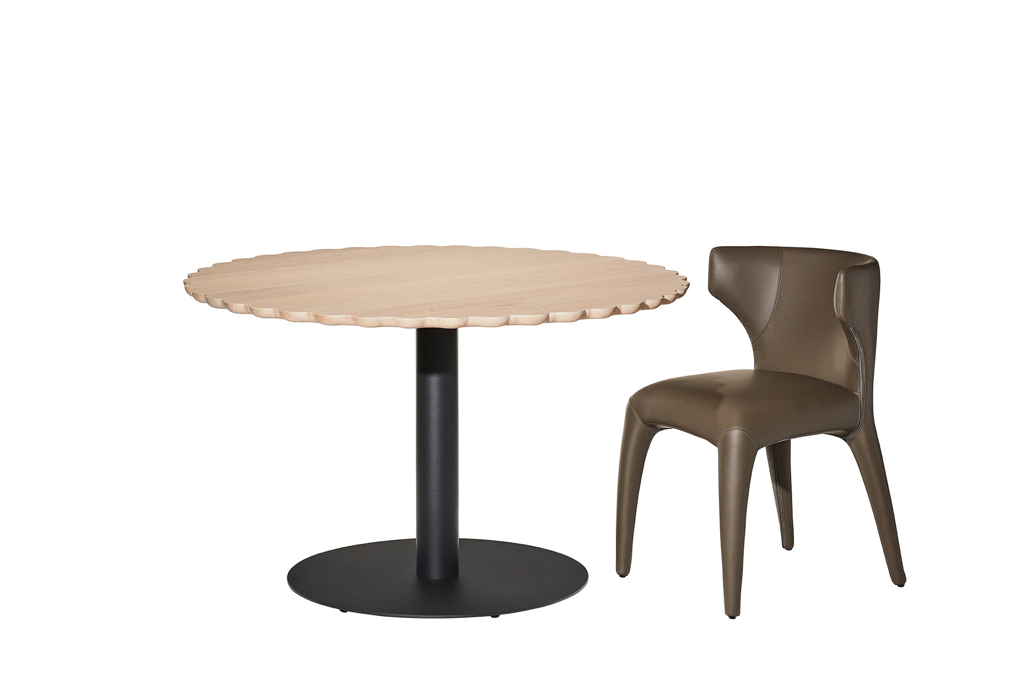 Ribbon Frill Cafe Table