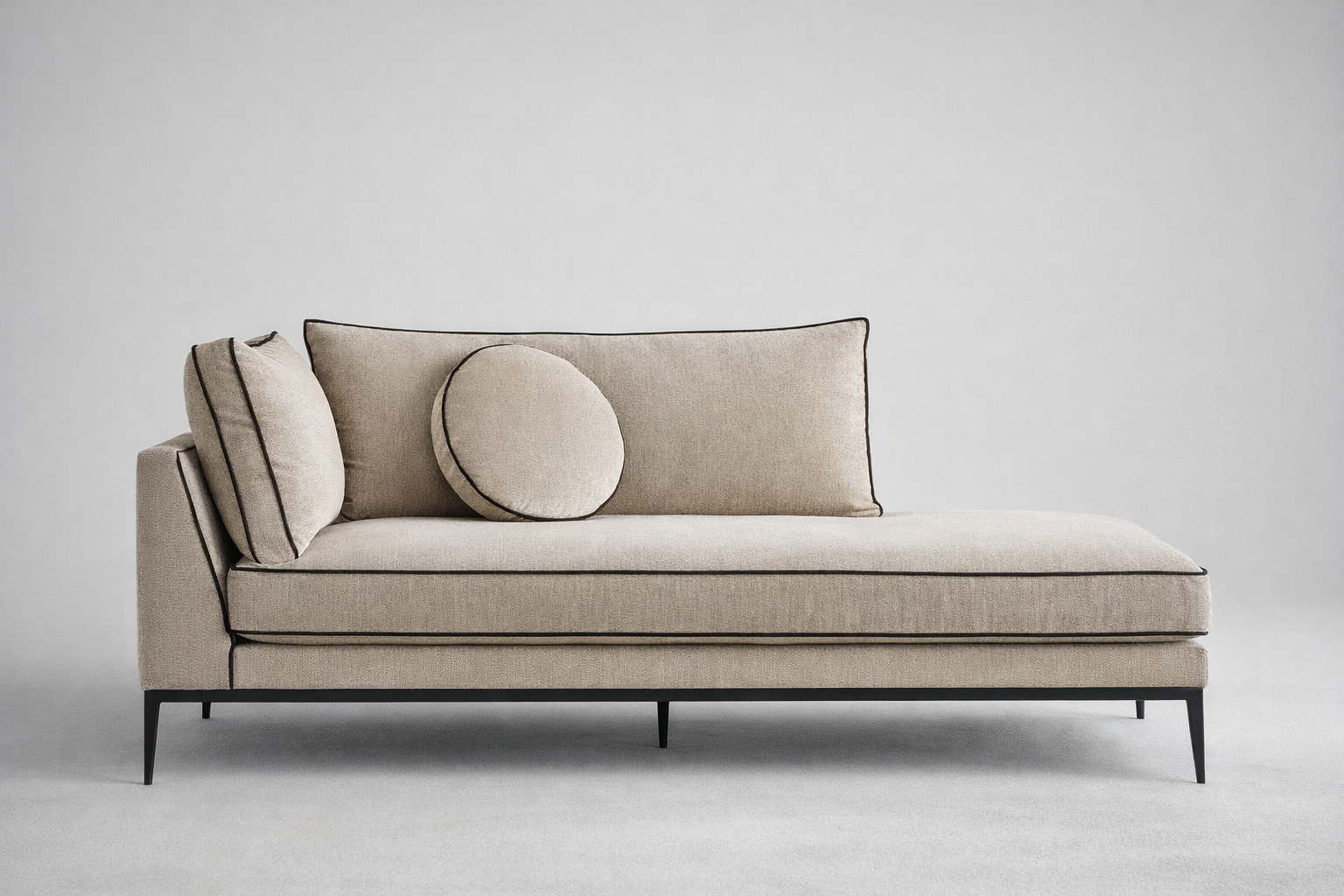 Sabrina Chaise Lounge