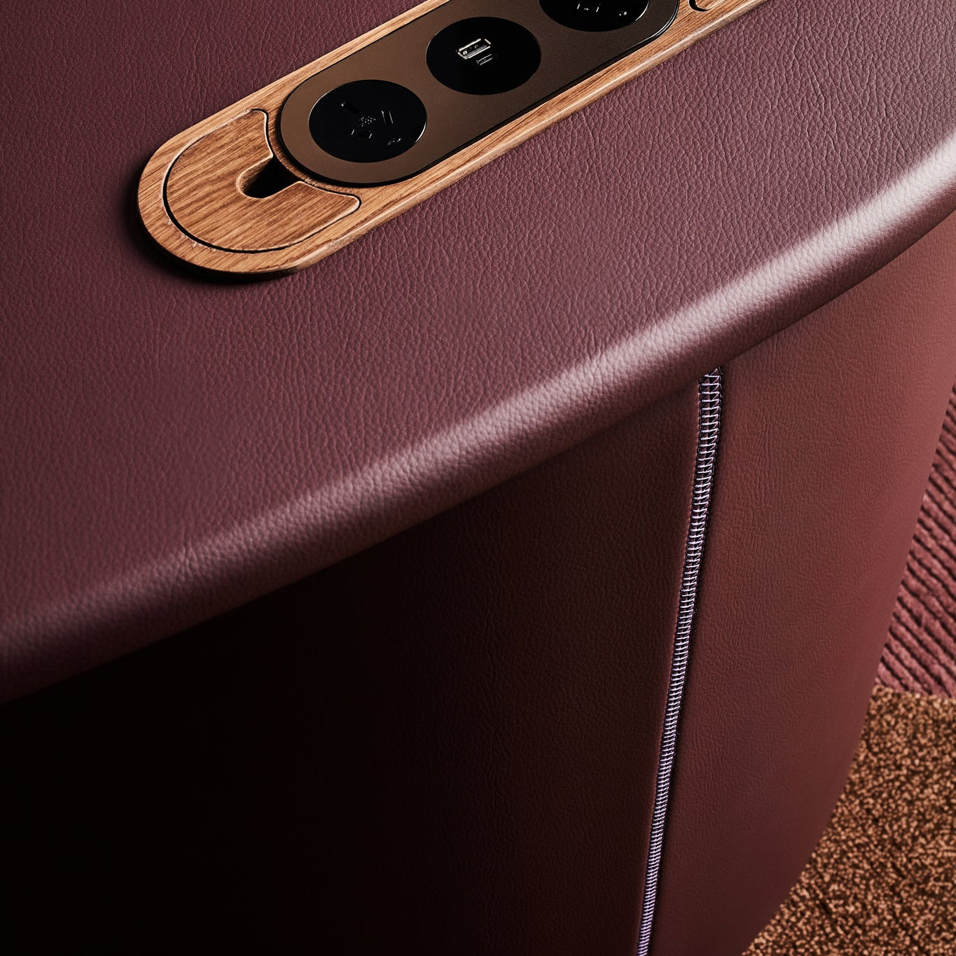 Saddle Organic Leather Desk