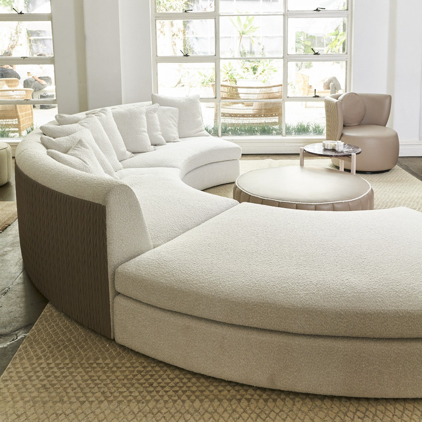 Flow Circular Sofa with Ottoman