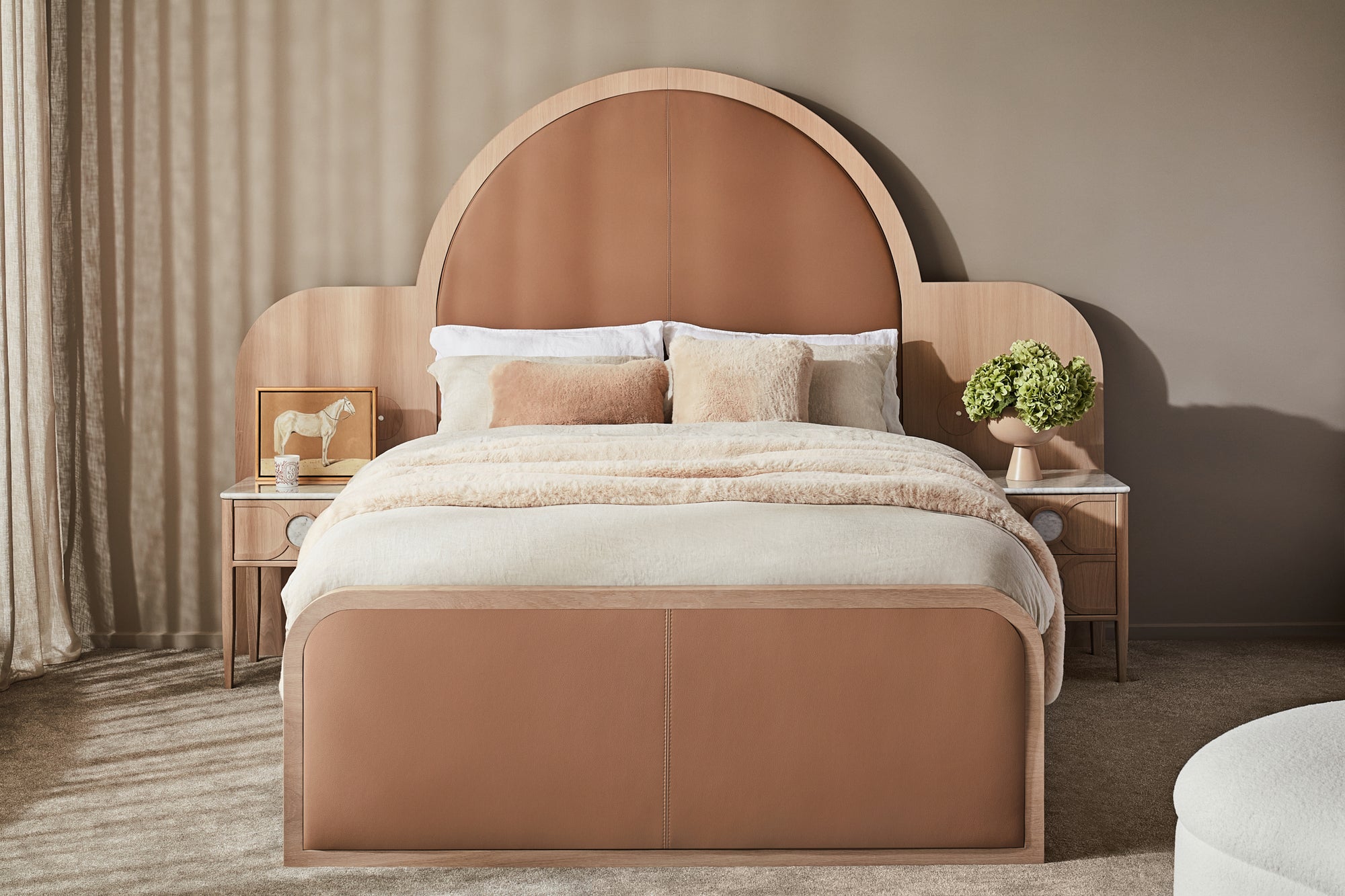 Victoria Grand Extended Bed - Zuster Furniture